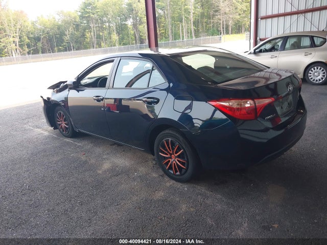 Toyota COROLLA LE 2019 2T1BURHEXKC206131 Image 3