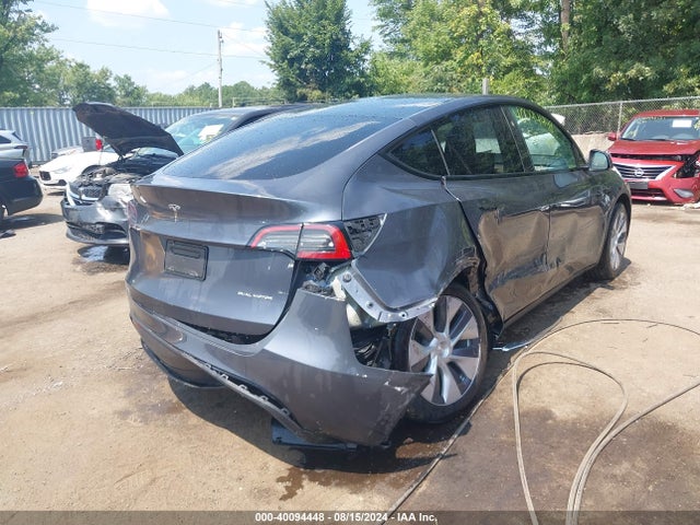 2024 TESLA MODEL Y 7SAYGDEE3RA215753 Photo 5