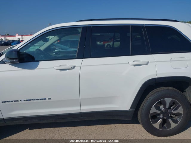 Jeep Grand Cherokee 4xe 2024 1C4RJYB65RC720538 Image 14
