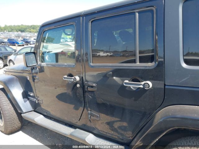 1C4BJWEG3EL187402 Jeep Wrangler Unlimited Sahara