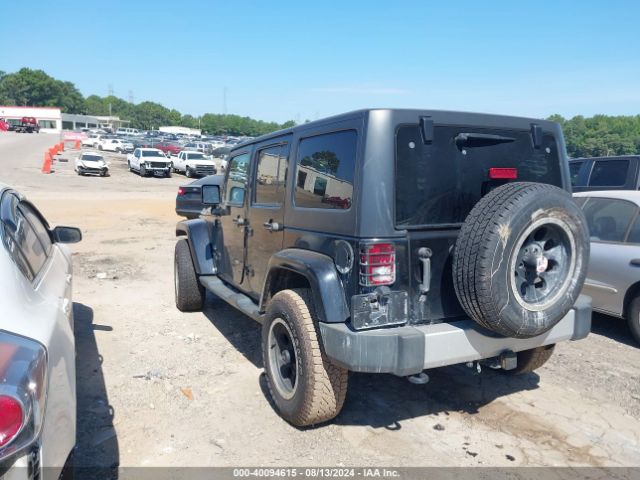 1C4BJWEG3EL187402 Jeep Wrangler Unlimited Sahara