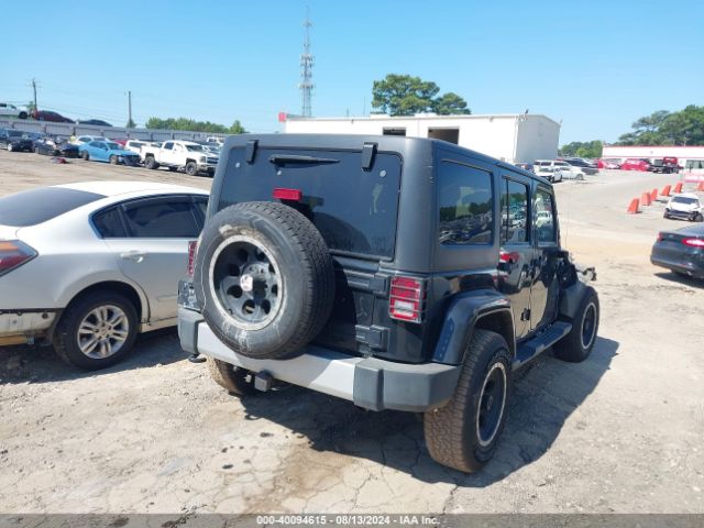 1C4BJWEG3EL187402 Jeep Wrangler Unlimited Sahara