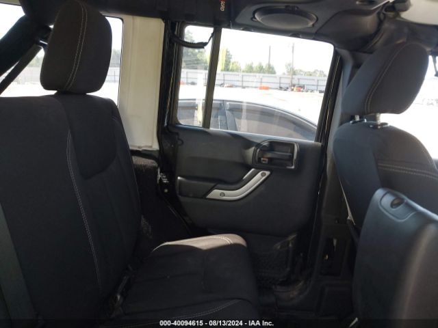 1C4BJWEG3EL187402 Jeep Wrangler Unlimited Sahara