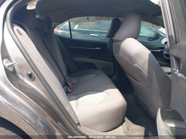 4T1C11AKXNU694286 Toyota CAMRY LE