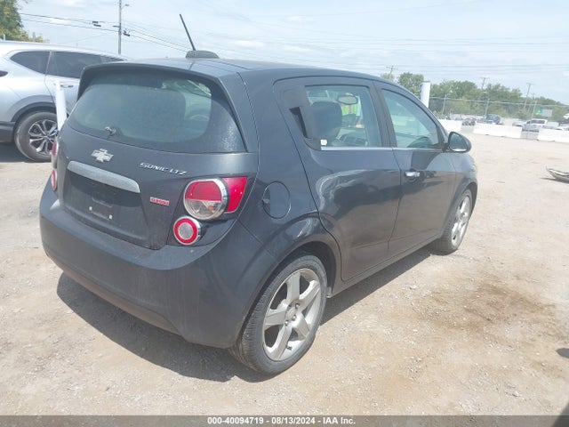 Chevrolet Sonic Ltz Auto 2016 1G1JE6SB8G4136623 Image 4