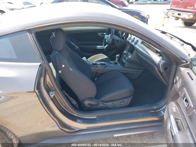 Ford Mustang Ecoboost Fastback 2020 1FA6P8TH3L5190945 Image 5