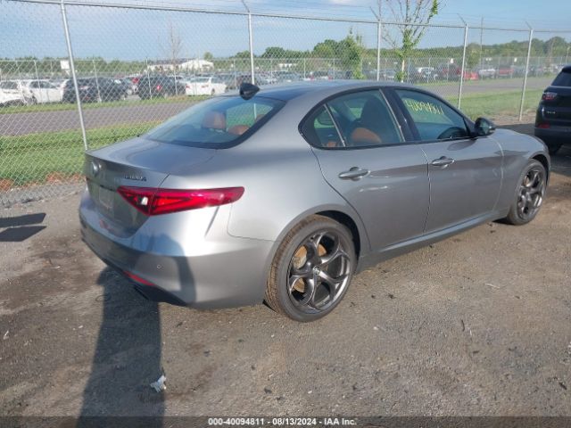 ZARFANAN4K7622731 Alfa Romeo Giulia Awd