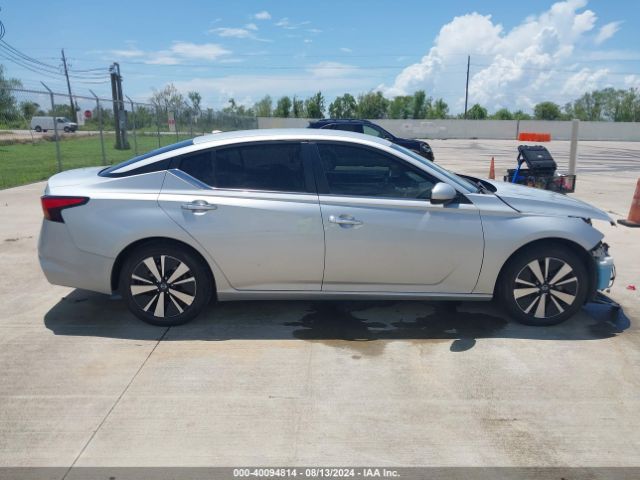 1N4BL4DV3NN394252 Nissan Altima Sv Fwd