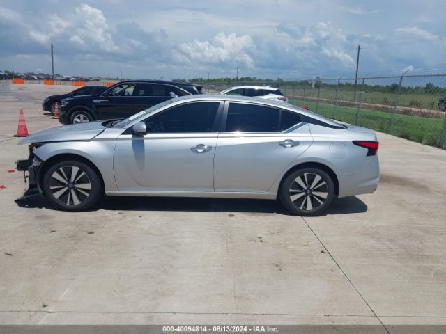 1N4BL4DV3NN394252 Nissan Altima Sv Fwd