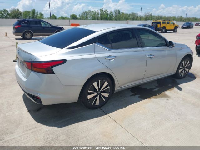 1N4BL4DV3NN394252 Nissan Altima Sv Fwd