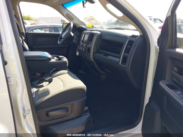 3C6RR6KGXNG307356 RAM 1500 Classic Tradesman  4x2 5'7 Box