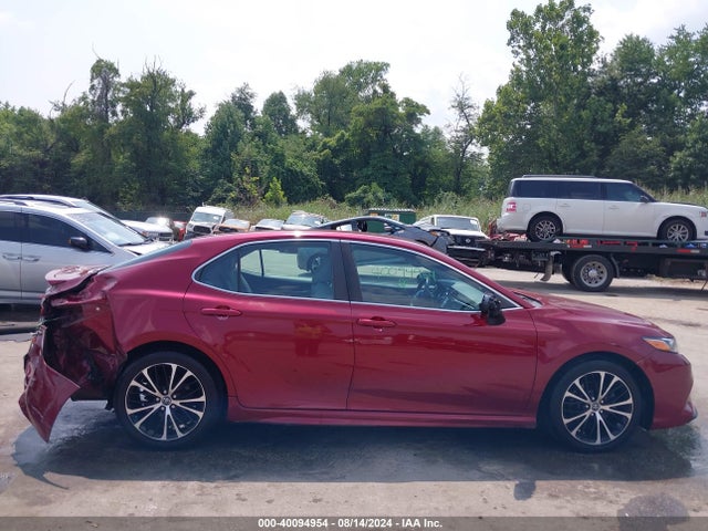 Toyota CAMRY SE 2018 4T1B11HK8JU649830 Image 14