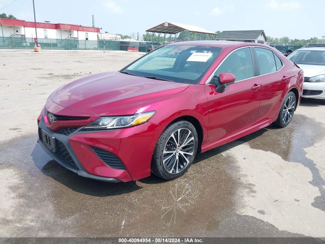 Toyota CAMRY SE 2018 4T1B11HK8JU649830 Image 2