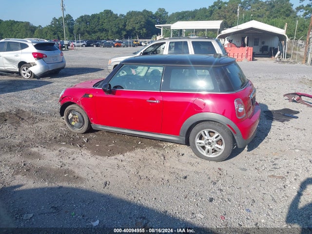 2012 MINI COOPER WMWSU3C54CT262254 Photo 2