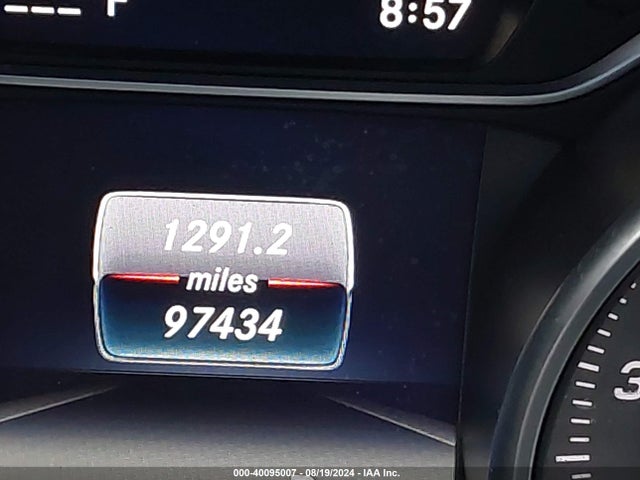 WDDSJ4GB9KN723538 Mercedes-Benz CLA 250 4MATIC