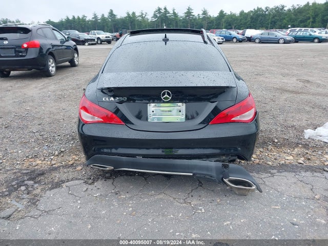 WDDSJ4GB9KN723538 Mercedes-Benz CLA 250 4MATIC