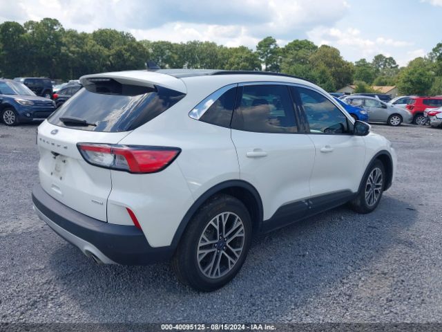 2020 FORD ESCAPE 1FMCU0H61LUA92318 Photo 3