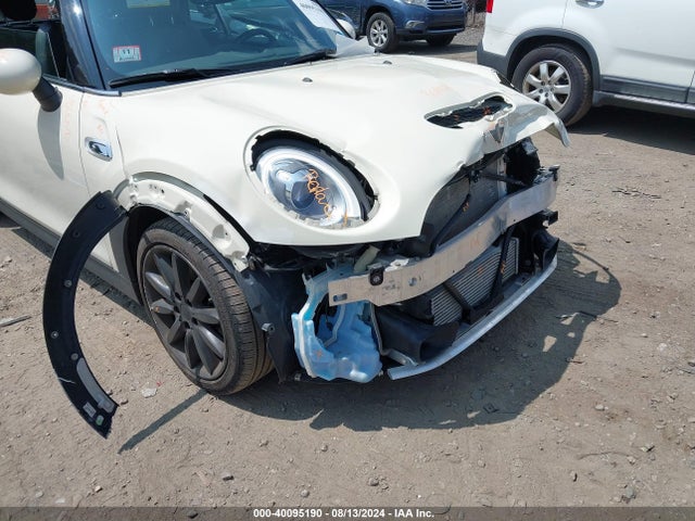 Mini Convertible Cooper S 2016 WMWWG9C54G3C22132 Image 13