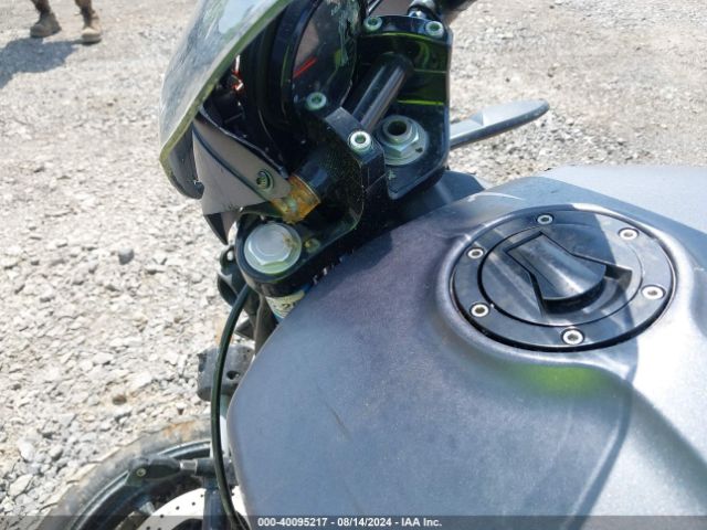 2017 VICTORY MOTORCYCLES OCTANE 5VPFTB004H3003086 Photo 8