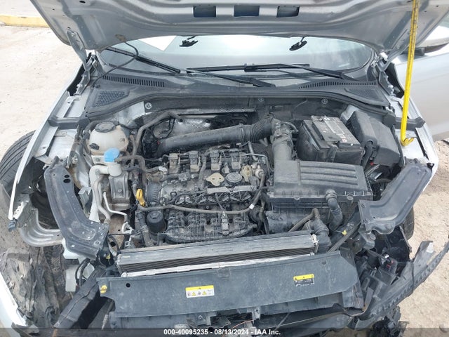 1VWAA7A35MC015565 Volkswagen Passat 2.0t S