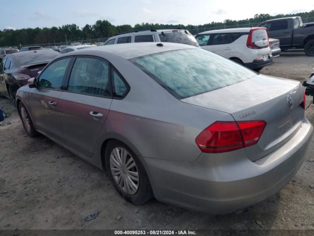 1VWAT7A3XEC034740 Volkswagen Passat 1.8t S