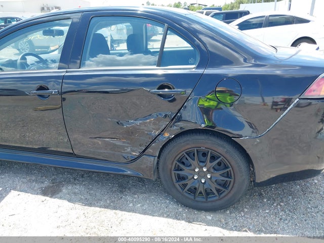 2011 MITSUBISHI LANCER JA32U2FU3BU016514 Photo 5