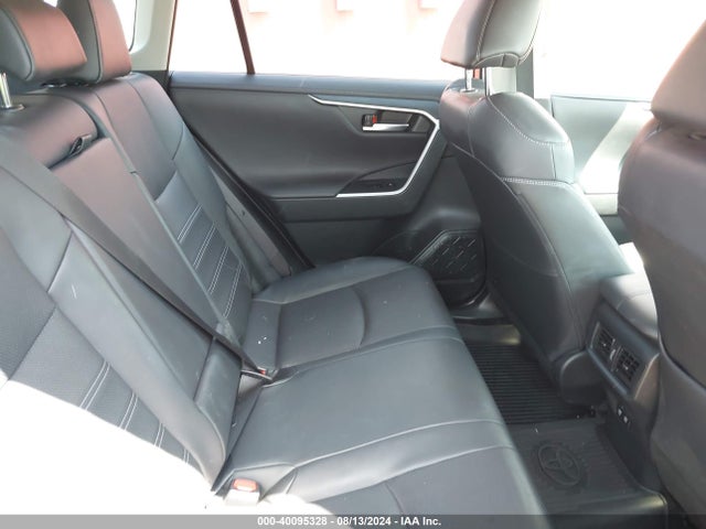 Toyota Rav4 Limited 2019 JTMN1RFV5KD017169 Image 8