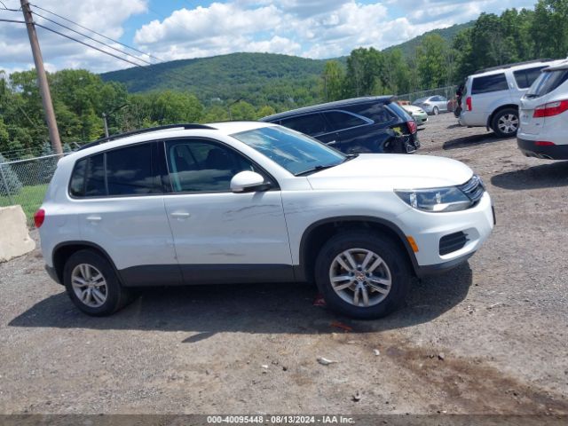 WVGAV7AX2FW501726 Volkswagen TIGUAN S