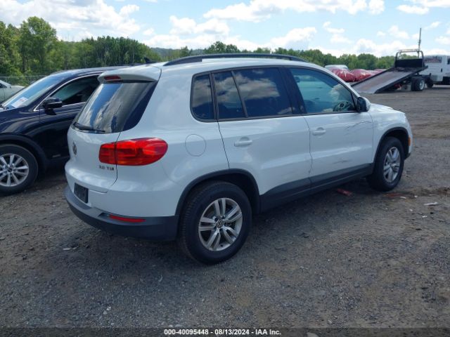 WVGAV7AX2FW501726 Volkswagen TIGUAN S