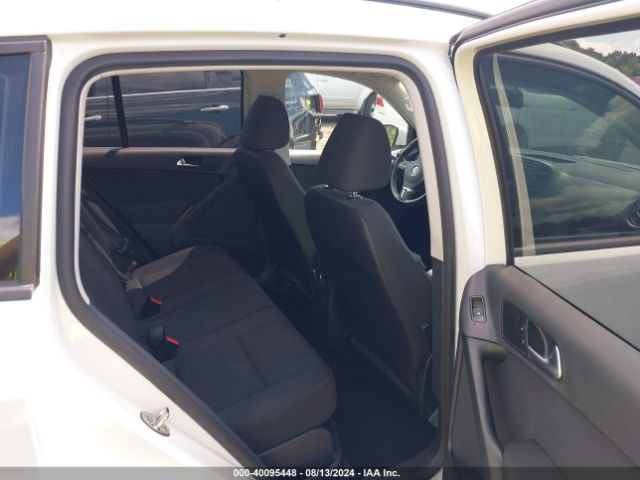 WVGAV7AX2FW501726 Volkswagen TIGUAN S