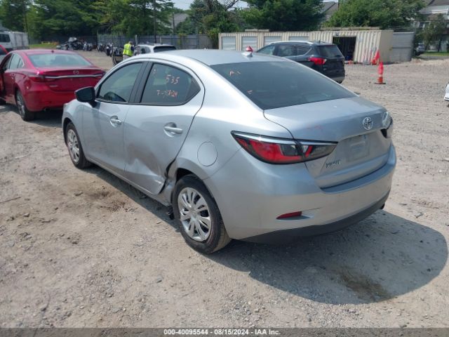 3MYDLBYVXKY517661 Toyota YARIS L