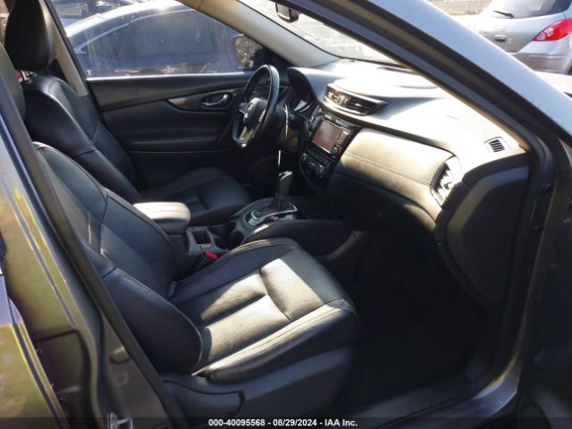 JN8AT2MV0JW318183 Nissan Rogue Sl