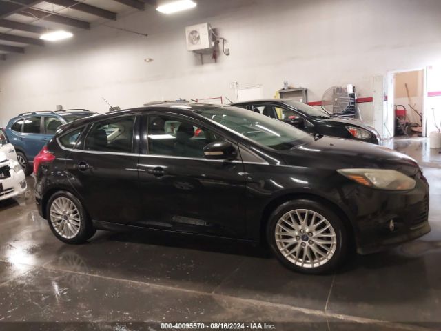 1FADP3N23EL130777 Ford Focus Titanium