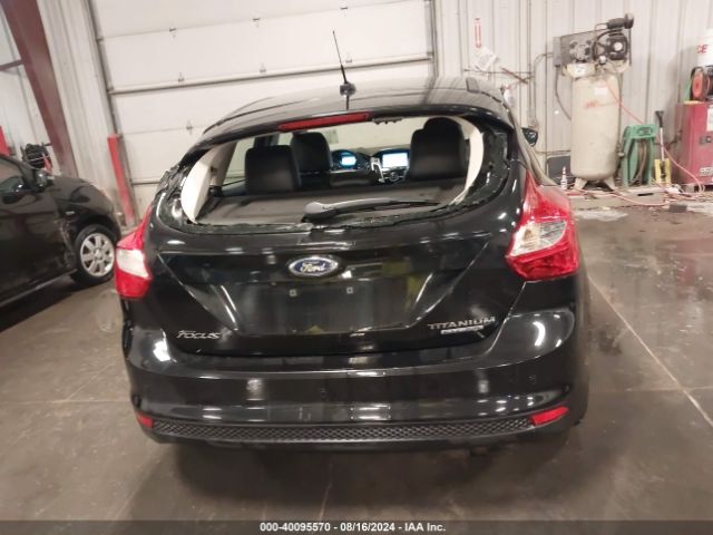 1FADP3N23EL130777 Ford Focus Titanium