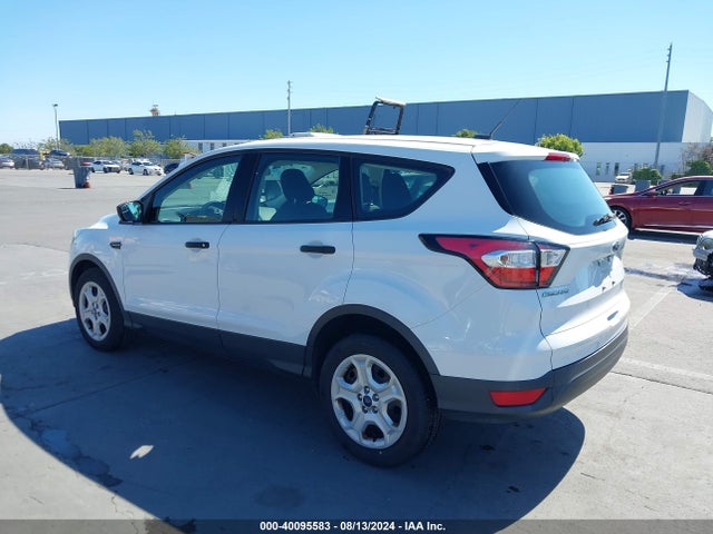 Ford ESCAPE S 2018 1FMCU0F71JUC49807 Image 3