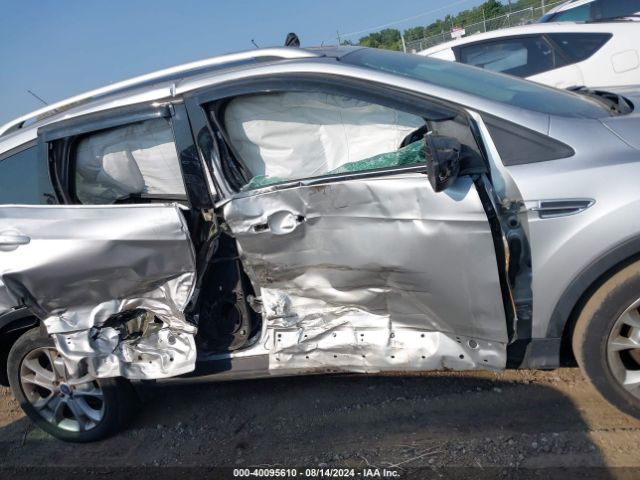 1FMCU0JX2FUC03238 Ford Escape Titanium