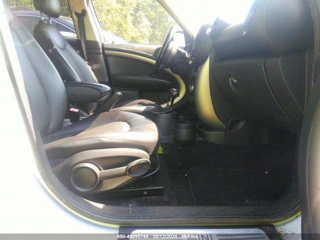 2013 MINI COUNTRYMAN WMWZB3C58DWM07803 Photo 4