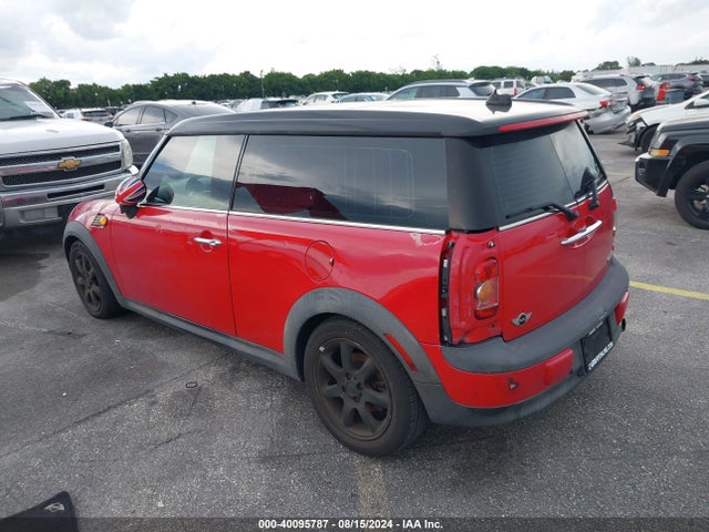 2009 MINI COOPER CLUBMAN WMWML33529TX34150 Photo 2