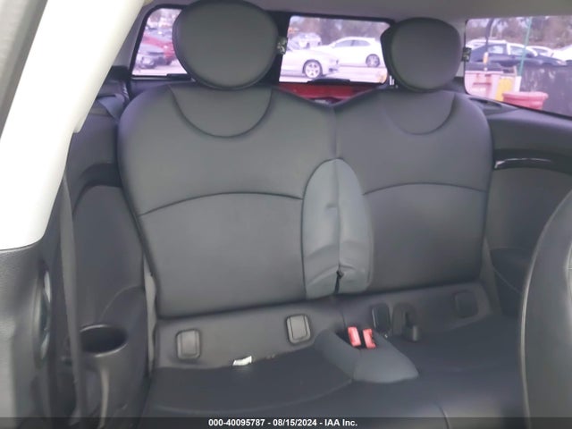 2009 MINI COOPER CLUBMAN WMWML33529TX34150 Photo 7