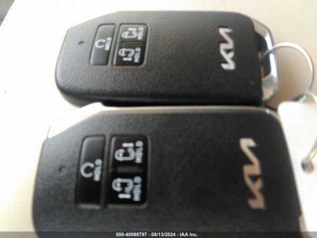 KNDNE5H39R6345931 KIA Carnival Mpv Sx