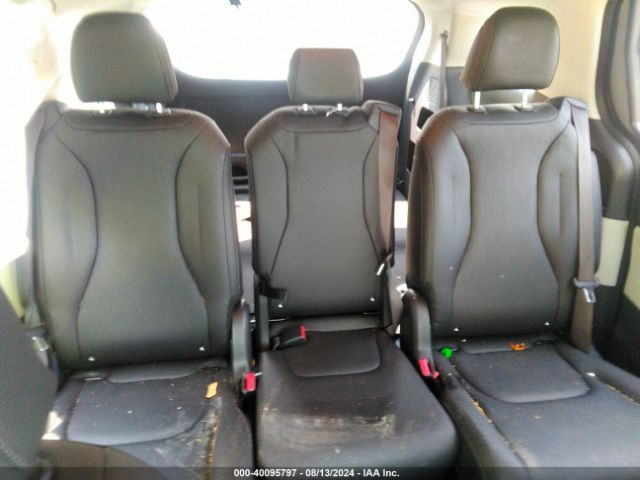 KNDNE5H39R6345931 KIA Carnival Mpv Sx