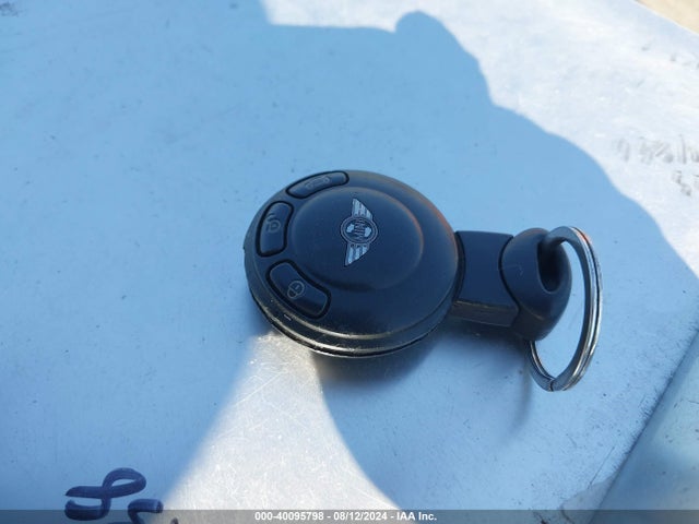 2007 MINI COOPER WMWMF33587TT53908 Photo 10