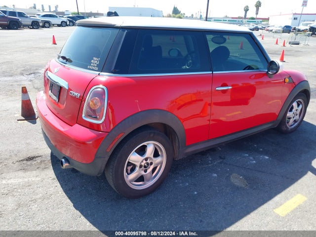 2007 MINI COOPER WMWMF33587TT53908 Photo 3