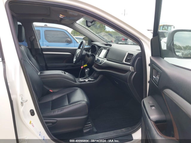 Toyota Highlander Xle V6 2014 5TDJKRFH1ES047252 Image 5