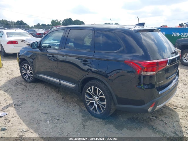 2018 MITSUBISHI OUTLANDER JA4AD2A3XJJ006066 Photo 2