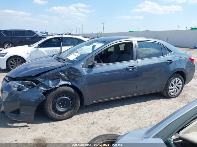 Toyota COROLLA LE 2017 5YFBURHE8HP733951 Image 14