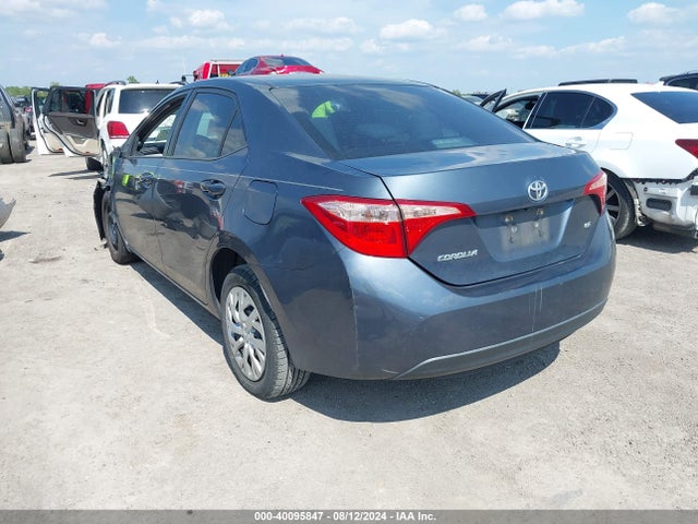 Toyota COROLLA LE 2017 5YFBURHE8HP733951 Image 3