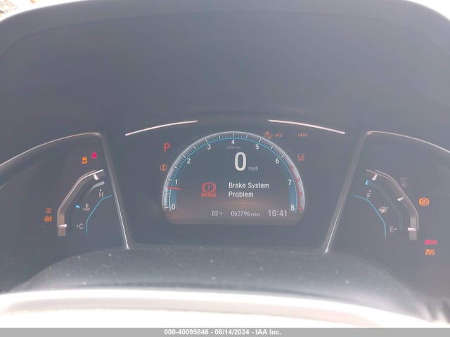 2017 Honda Civic Touring მანქანა იყიდება აუქციონზე, vin: 2HGFC1F94HH638032, აუქციონის ნომერი: 40095846