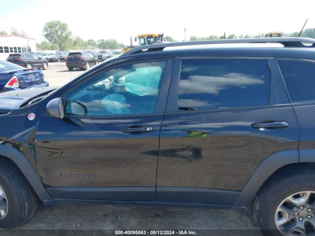 1C4PJMBX6KD397495 Jeep Cherokee Trailhawk 4x4