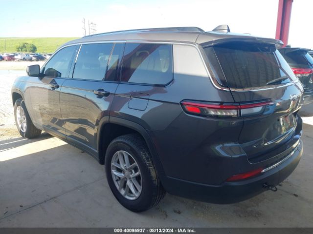 1C4RJJAG5P8836355 Jeep Grand Cherokee L Laredo 4x2